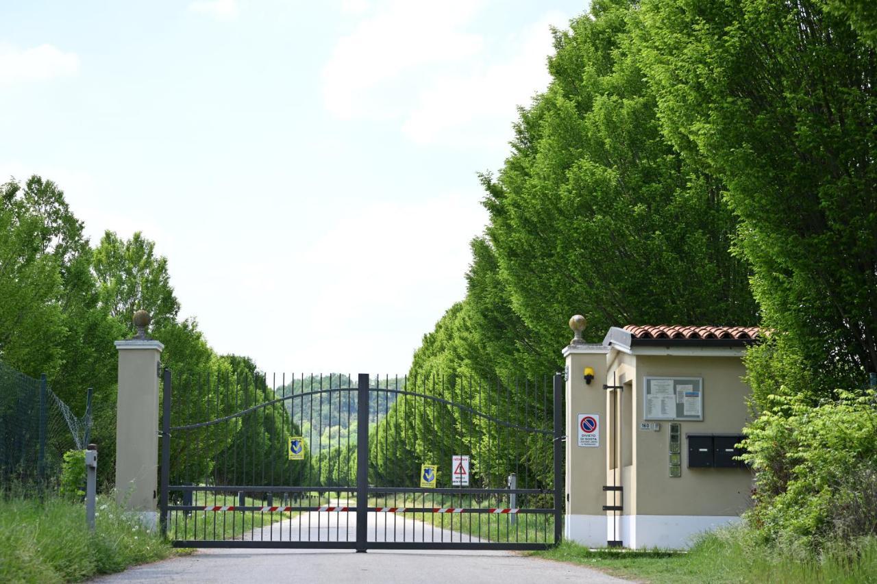 Aura Loving Home Con 4 Posti Letto, Cucina Completa, Terrazzo Ed Un Grande Parco Verde Serravalle d'Asti 外观 照片