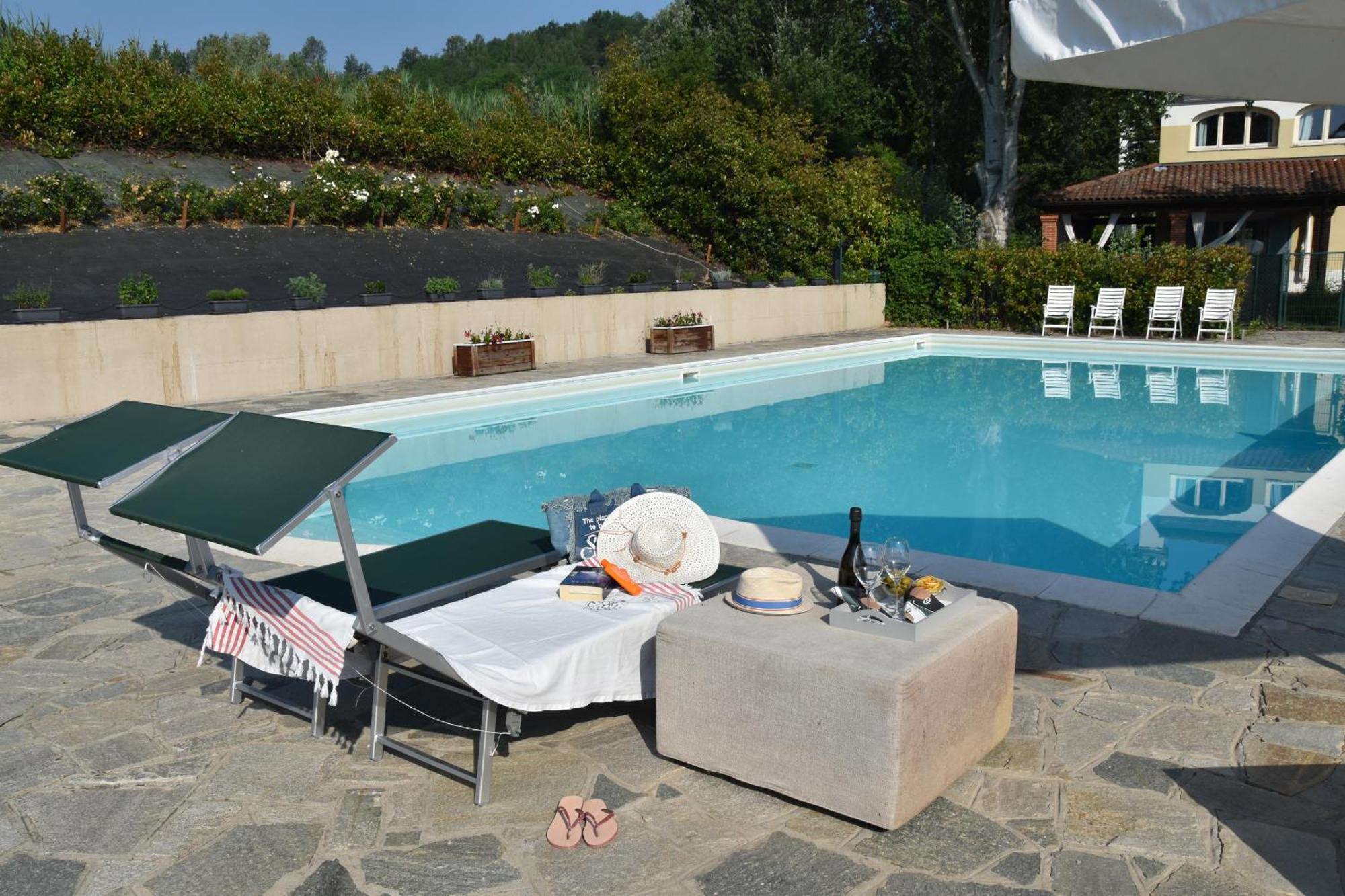 Aura Loving Home Con 4 Posti Letto, Cucina Completa, Terrazzo Ed Un Grande Parco Verde Serravalle d'Asti 外观 照片