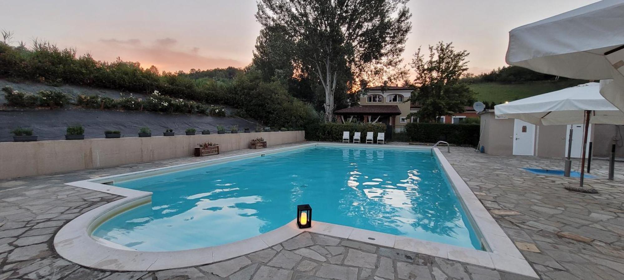 Aura Loving Home Con 4 Posti Letto, Cucina Completa, Terrazzo Ed Un Grande Parco Verde Serravalle d'Asti 外观 照片